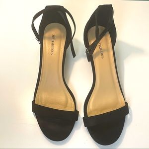 JUST FAB Low Block Heels
